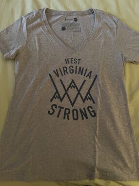 West Virginia Strong Women's V-Neck T-Shirt - Gray